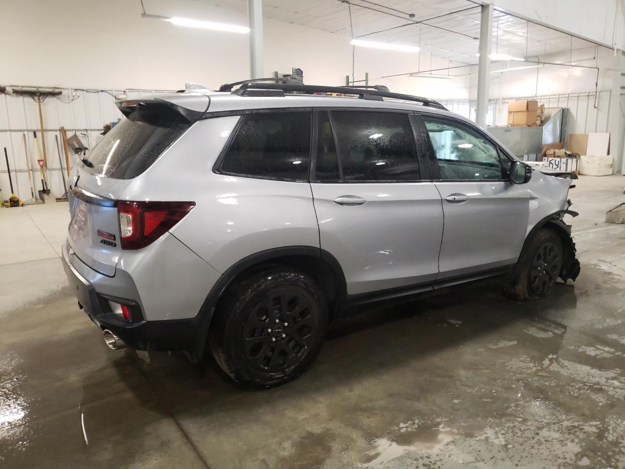 2022 HONDA PASSPORT T - Фото 3