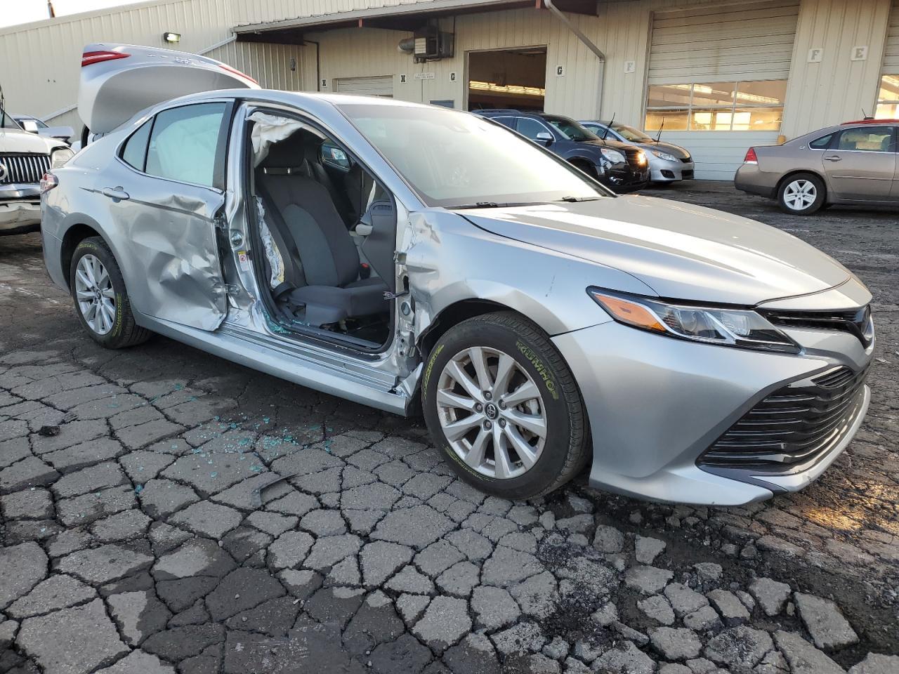 2018 TOYOTA CAMRY L - Image 4
