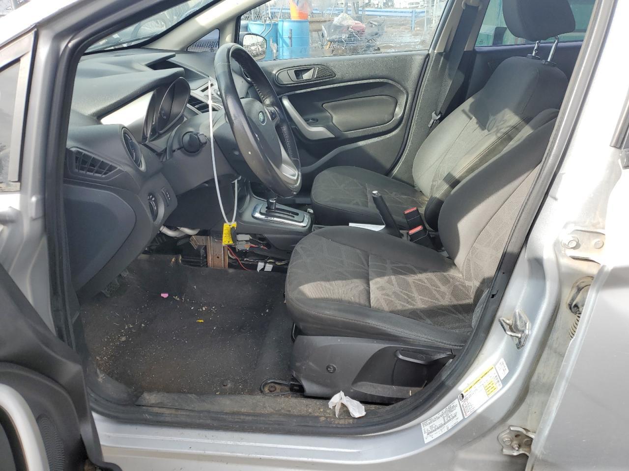 2013 FORD FIESTA SE - Image 7