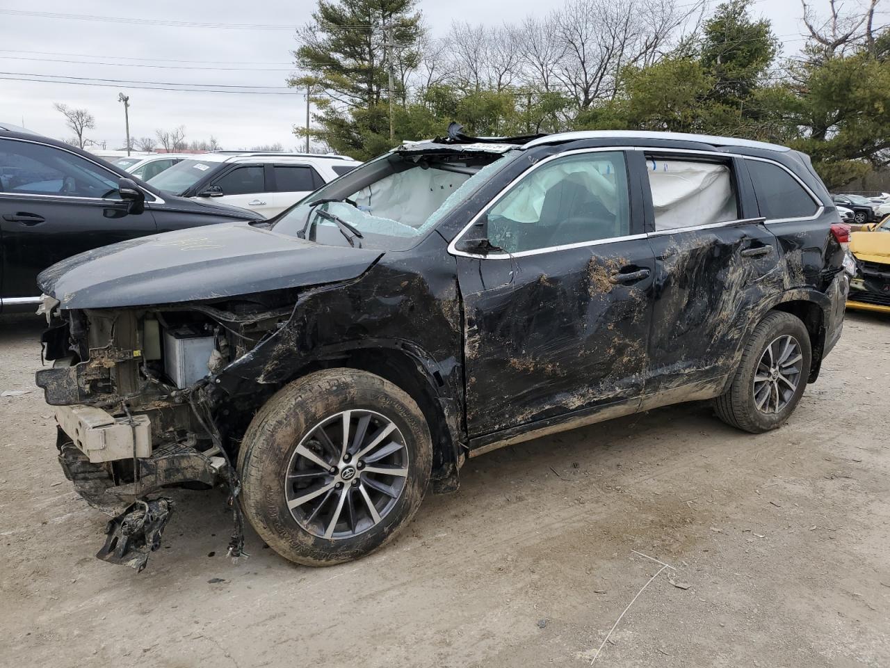 2019 TOYOTA HIGHLANDER