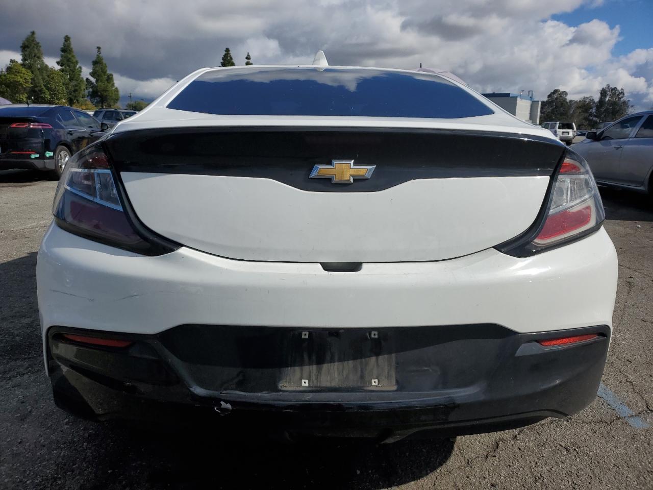2017 CHEVROLET VOLT LT - Image 6