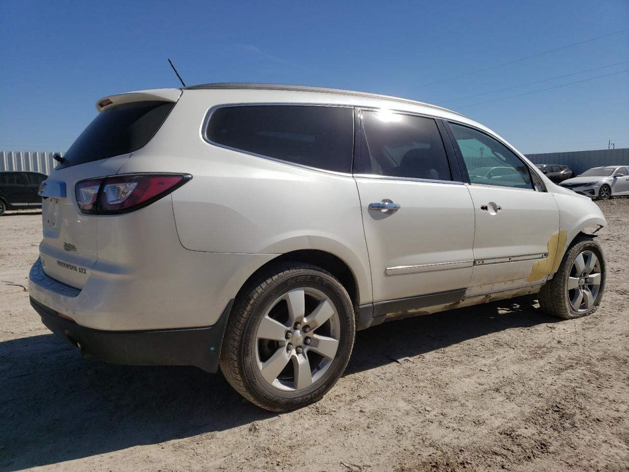 2015 CHEVROLET TRAVERSE L - Image 3