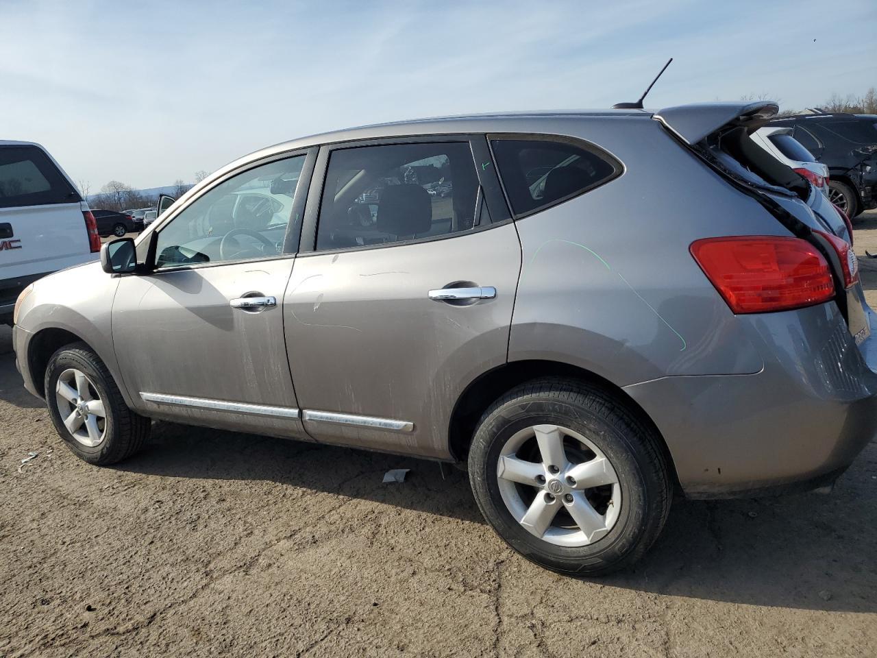 2013 NISSAN ROGUE S - Image 2
