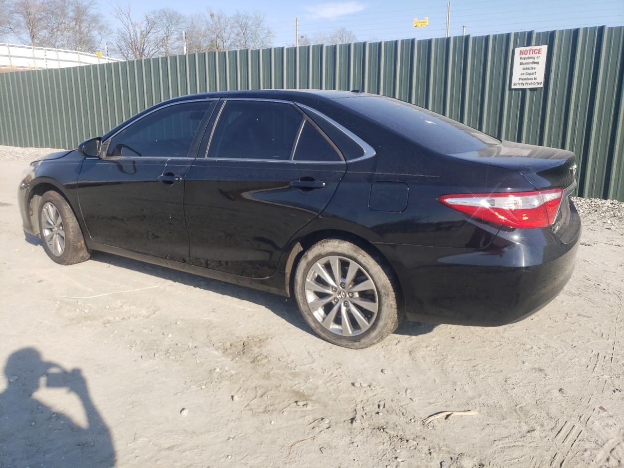 2016 TOYOTA CAMRY LE - Image 2