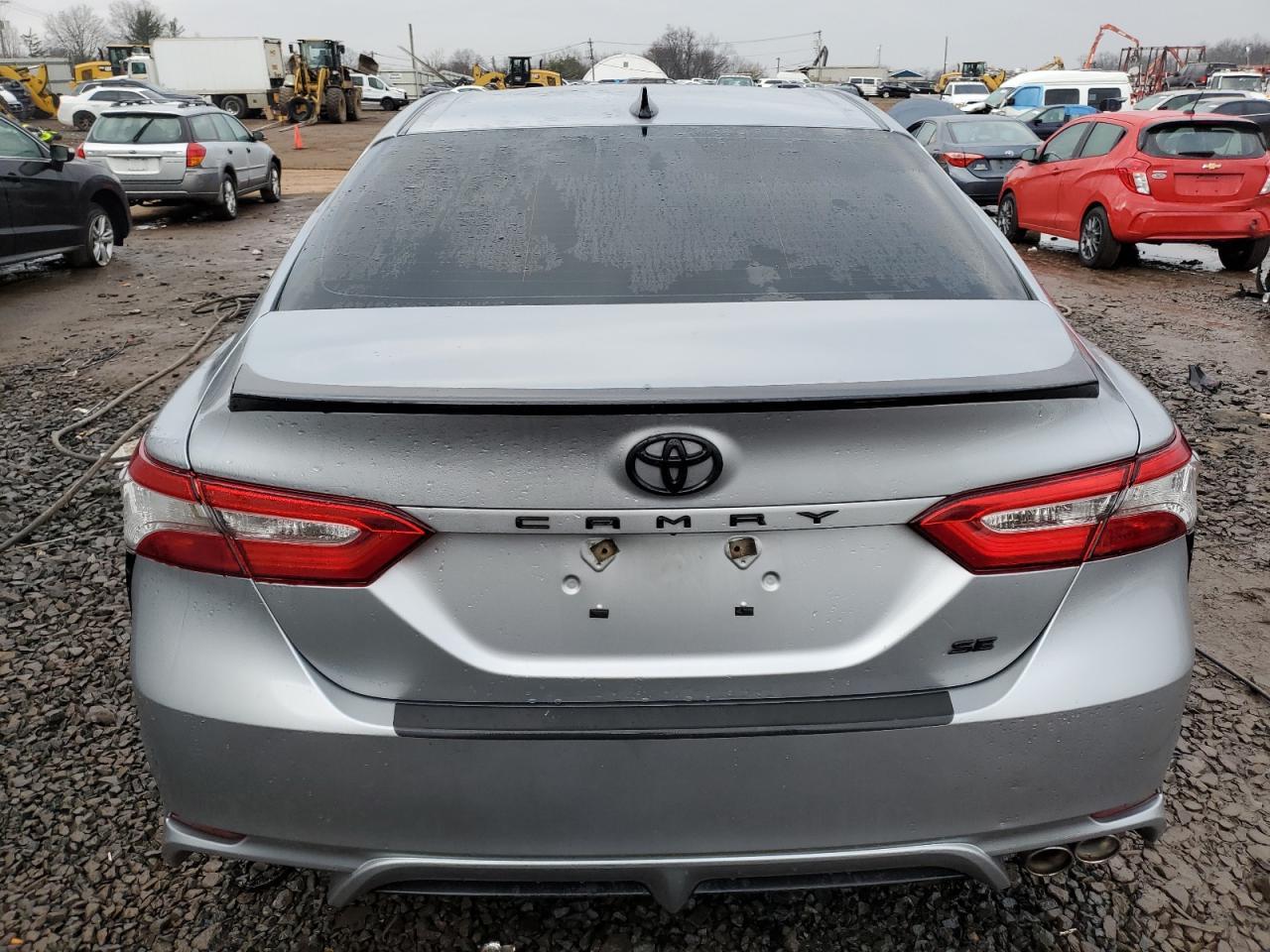 2020 TOYOTA CAMRY SE - Image 6