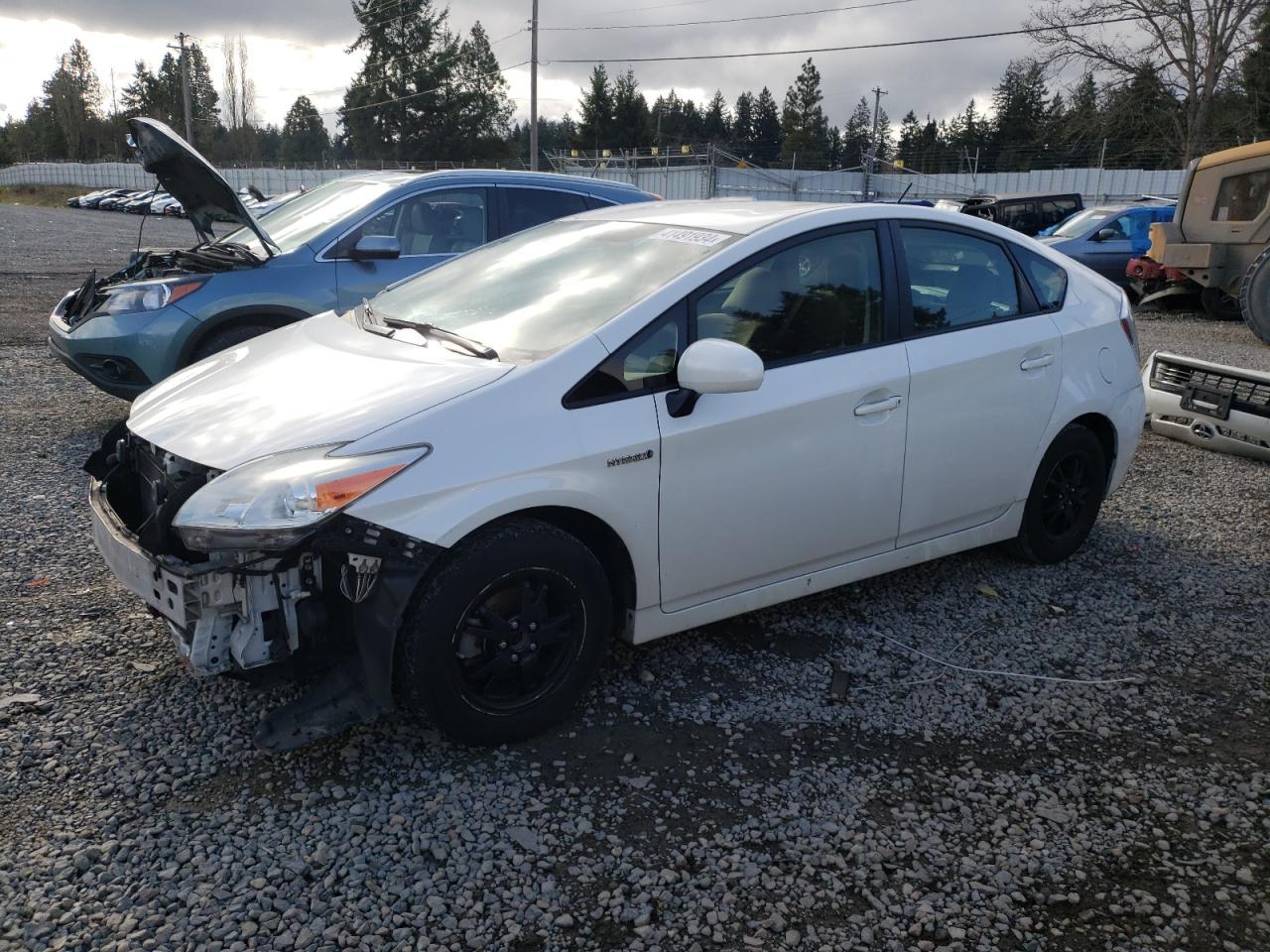 2013 TOYOTA PRIUS car image