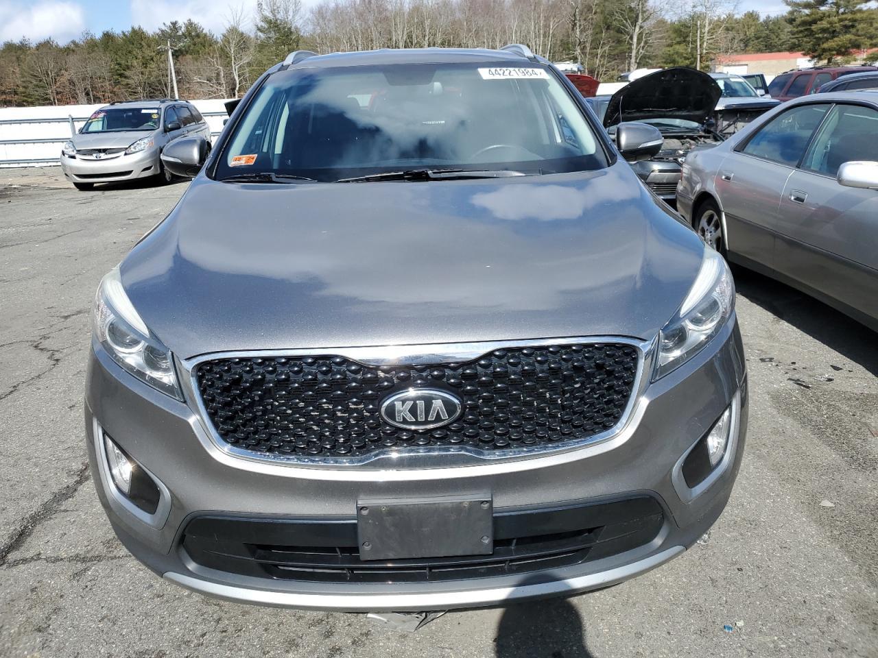 2016 KIA SORENTO EX - Image 5