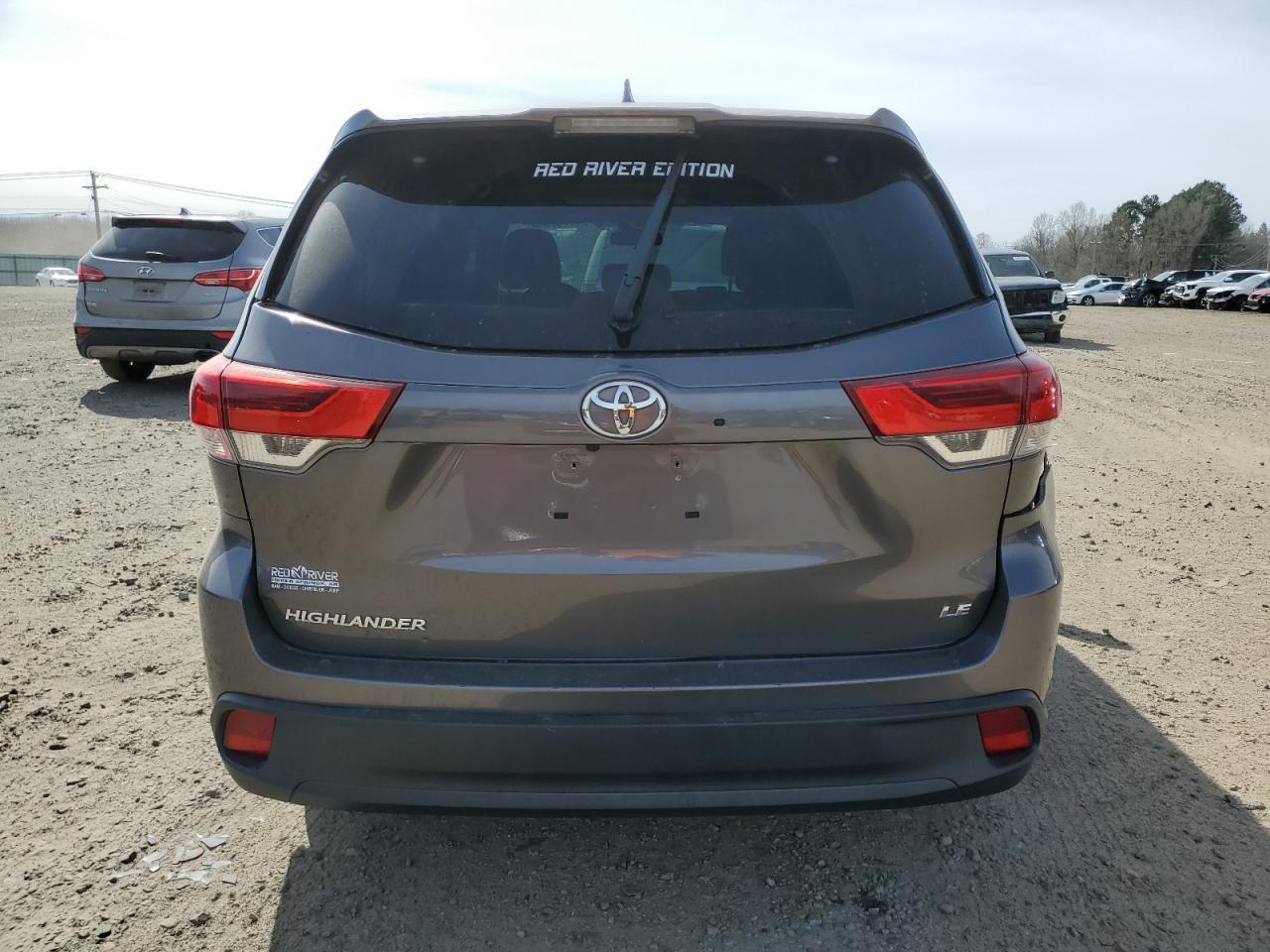2019 TOYOTA HIGHLANDER - Image 6