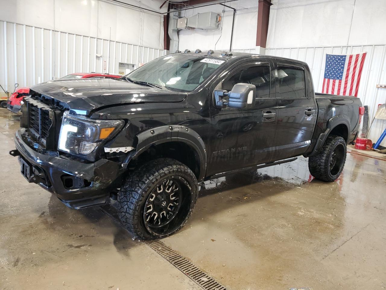 2018 NISSAN TITAN SV
