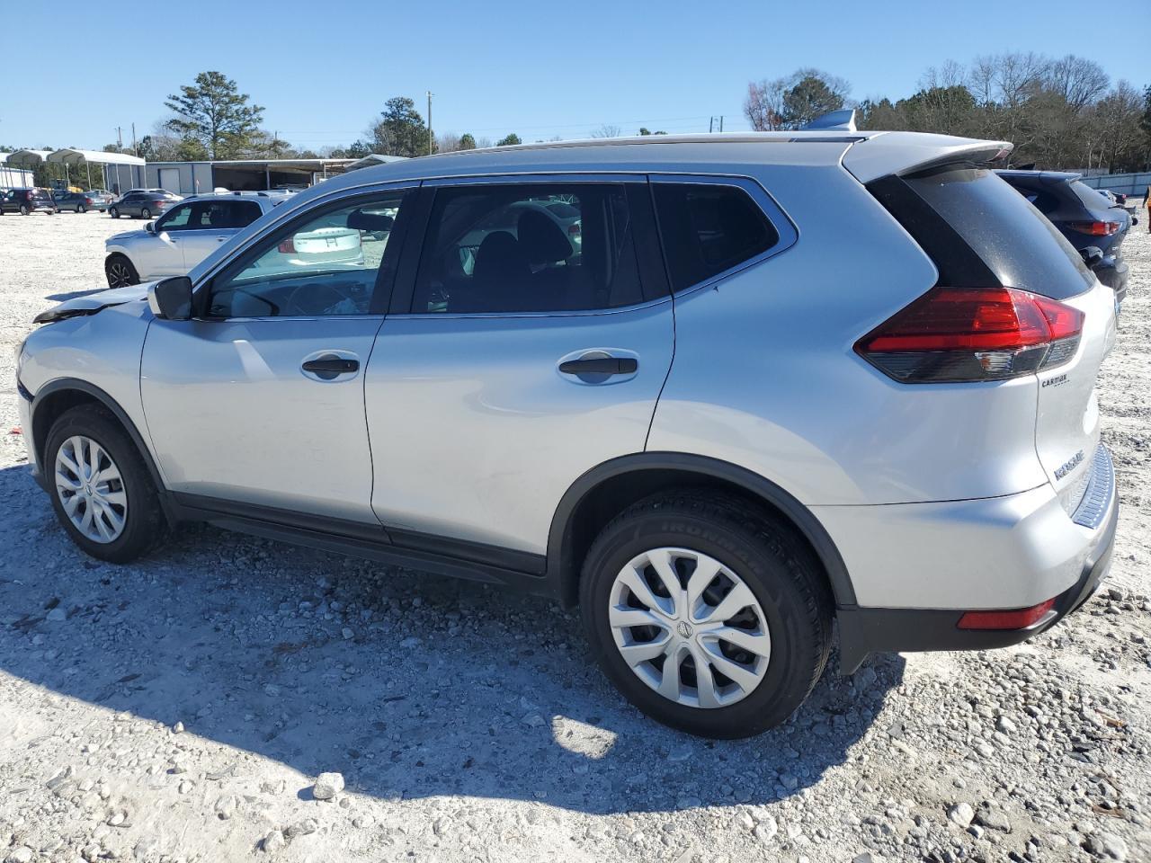 2017 NISSAN ROGUE S - Фото 2