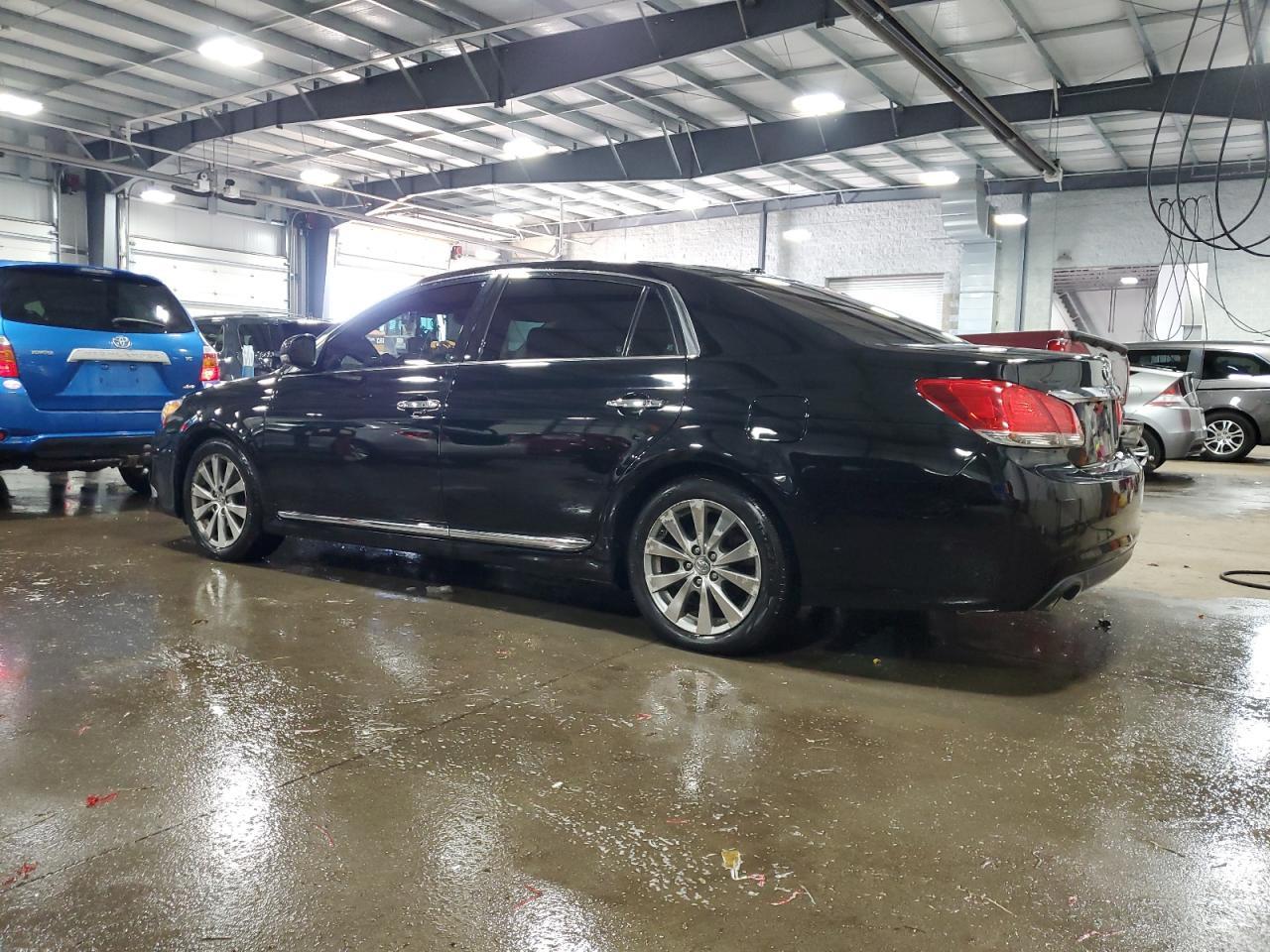 2011 TOYOTA AVALON BAS - Фото 2