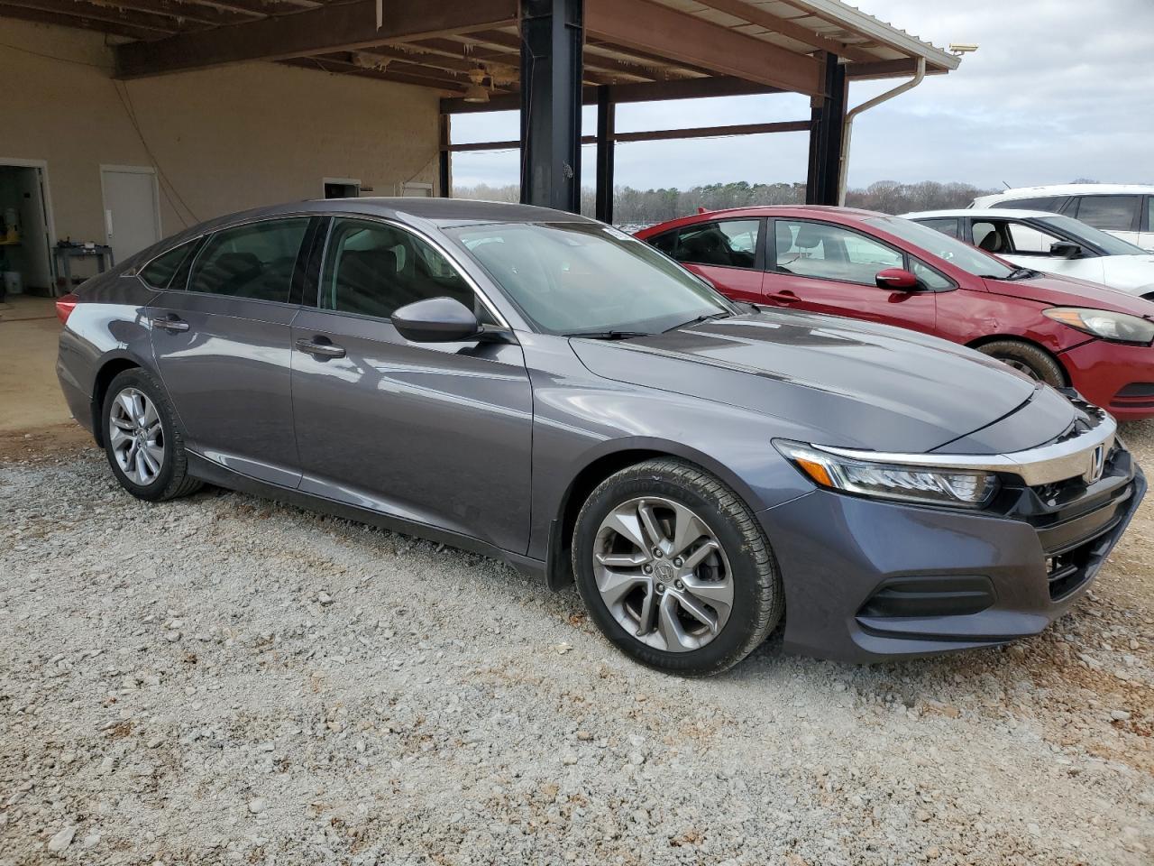 2018 HONDA ACCORD LX - Image 4