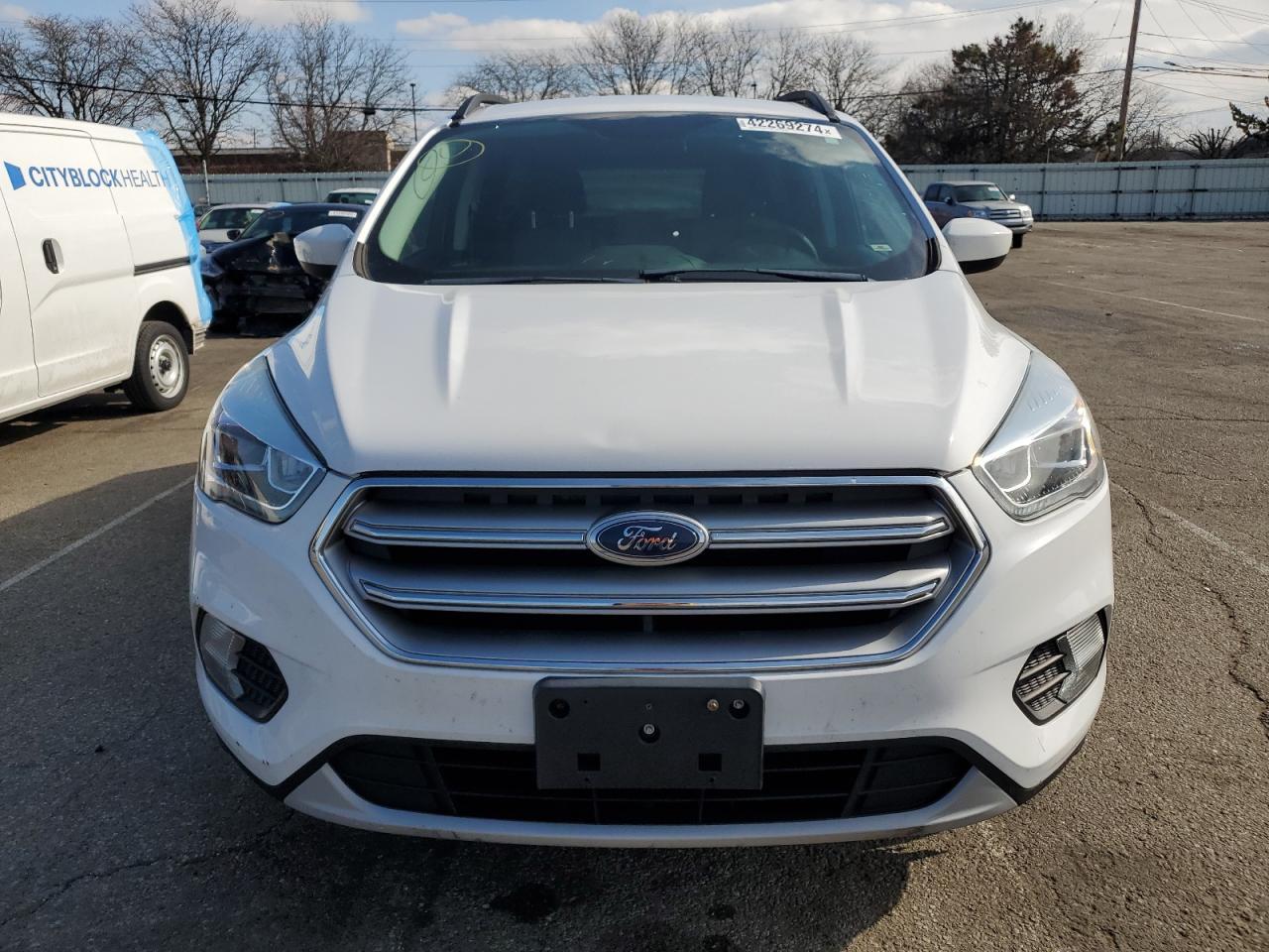 2017 FORD ESCAPE SE - Image 5