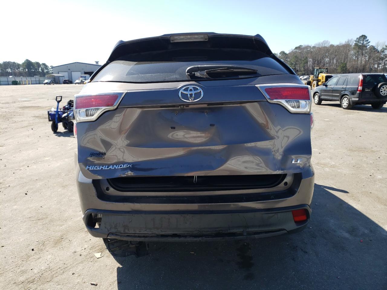 2014 TOYOTA HIGHLANDER - Image 6