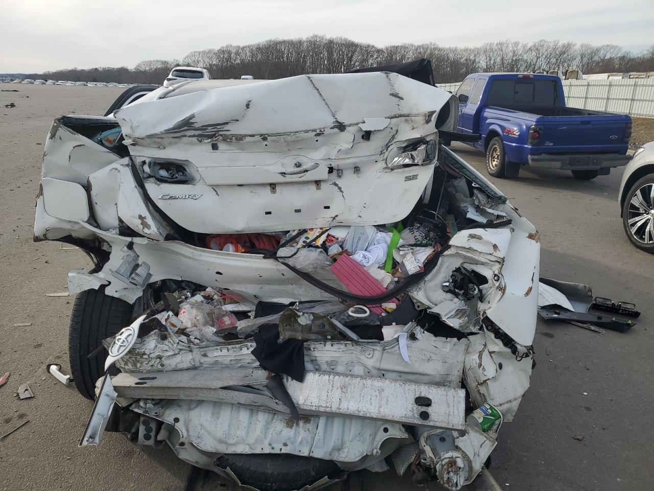 2014 TOYOTA CAMRY L - Image 6