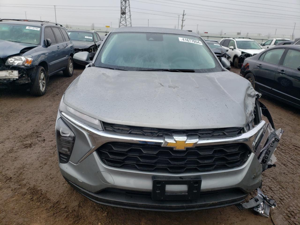 2024 CHEVROLET TRAX LS - Фото 5