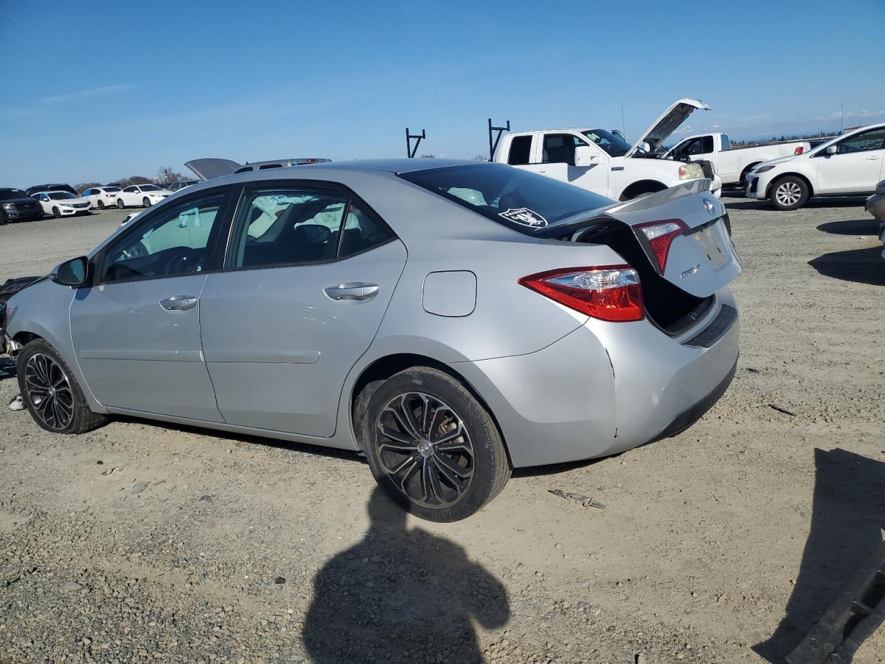 2015 TOYOTA COROLLA L - Image 2