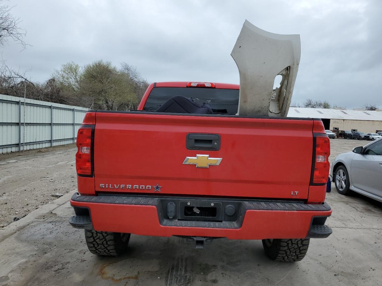 2017 CHEVROLET SILVERADO - Image 6