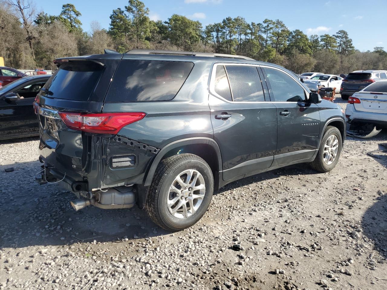 2021 CHEVROLET TRAVERSE L - Фото 3