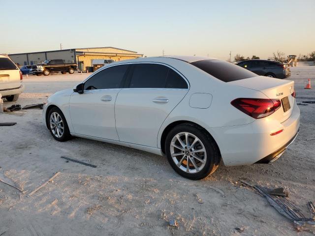 2020 Mercedes-Benz A 220 4Matic - Фото 2