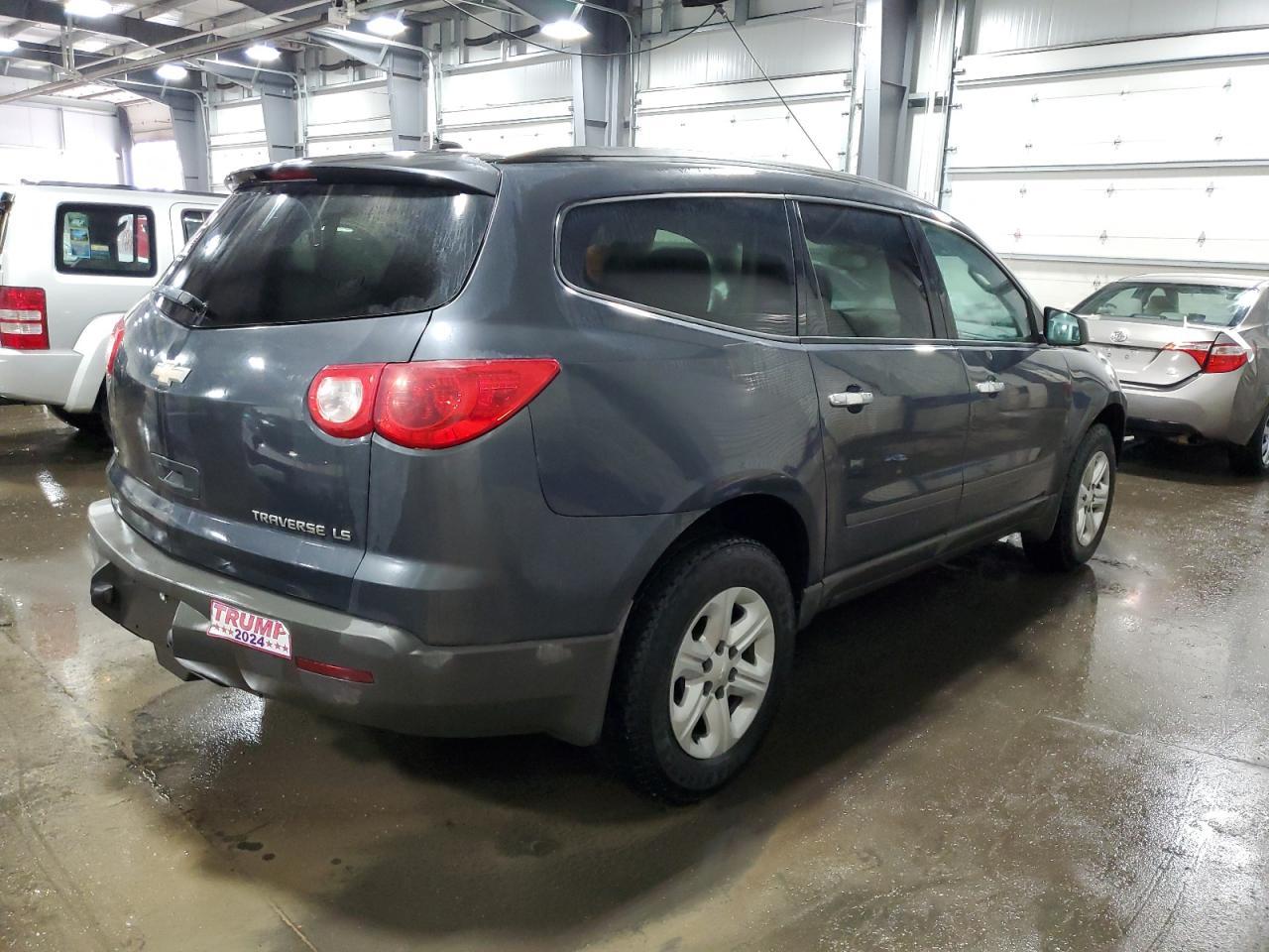 2012 CHEVROLET TRAVERSE L - Image 3