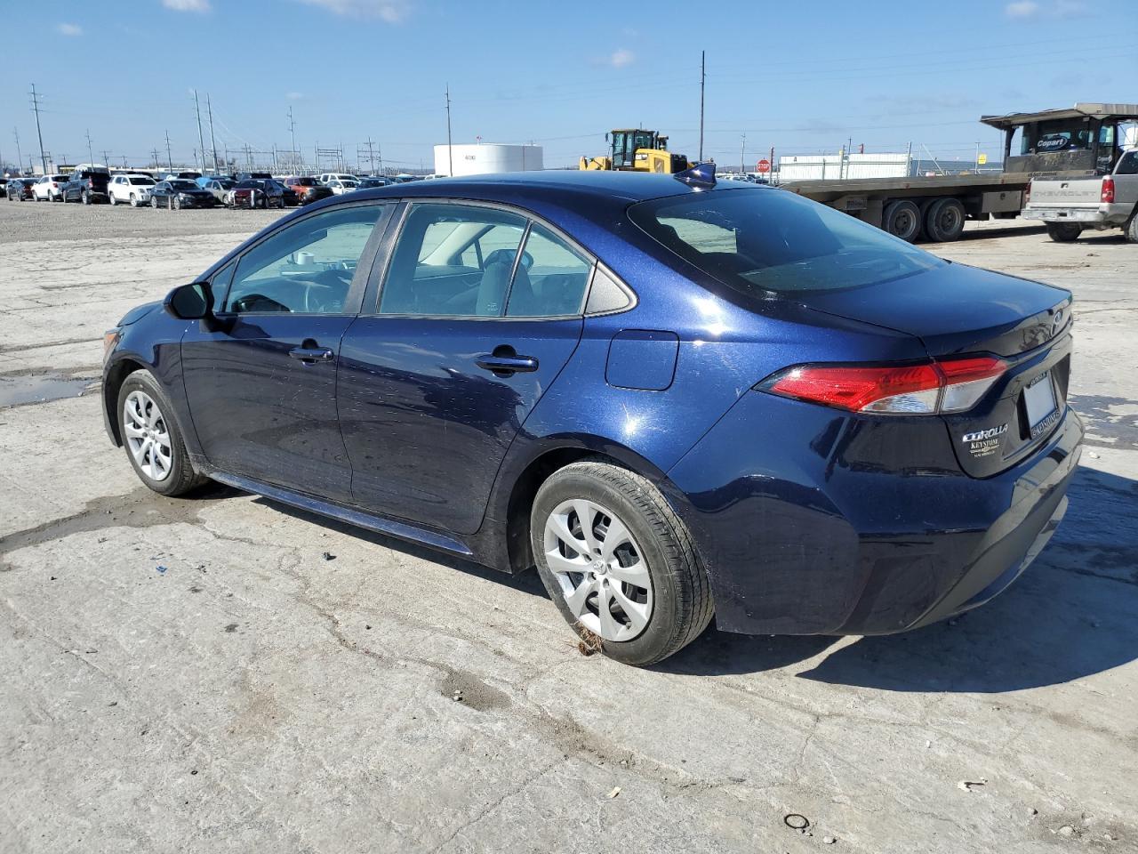 2021 TOYOTA COROLLA LE - Фото 2