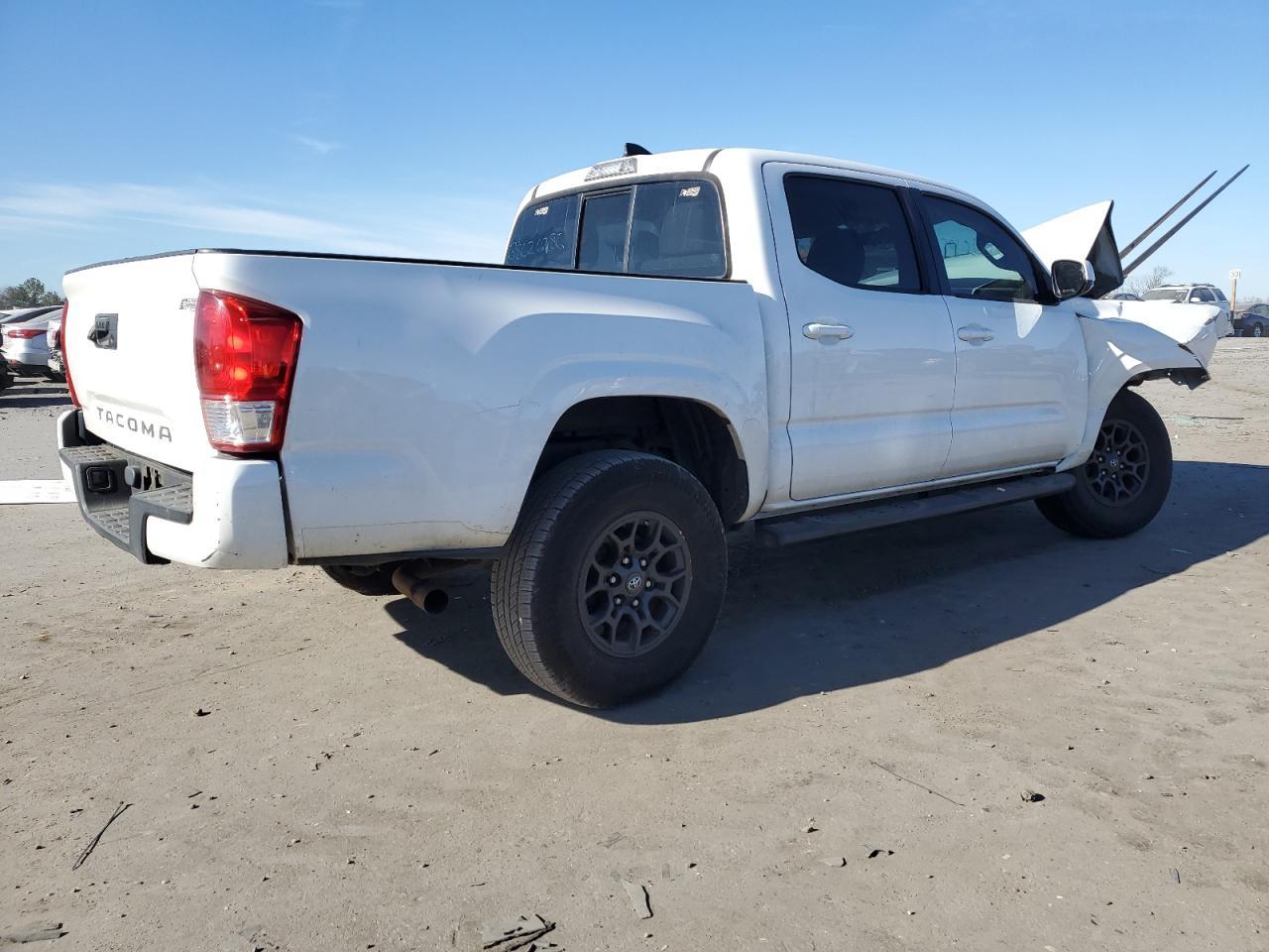2016 TOYOTA TACOMA DOU - Фото 3
