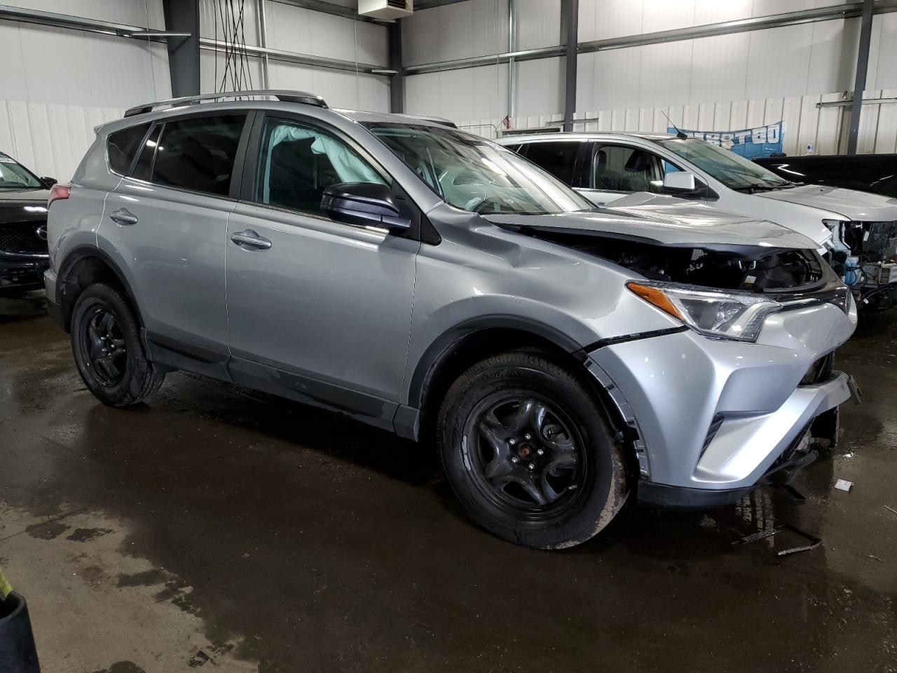 2018 TOYOTA RAV4 LE - Image 4