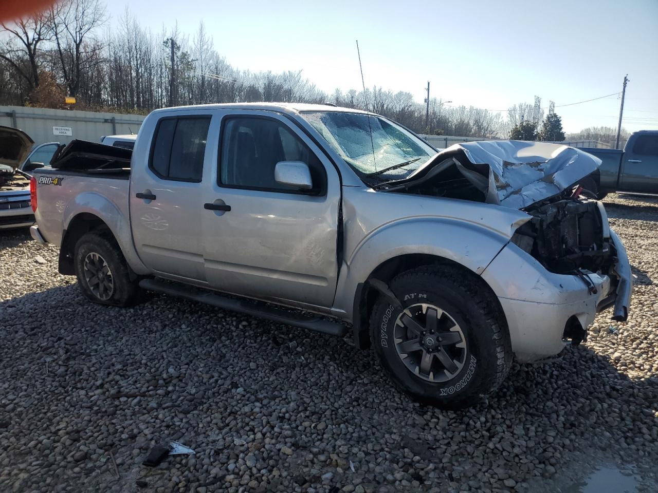 2019 NISSAN FRONTIER S - Фото 4