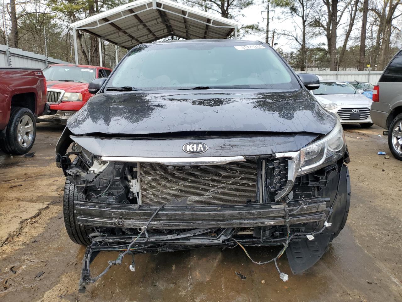 2017 KIA SEDONA LX - Фото 5