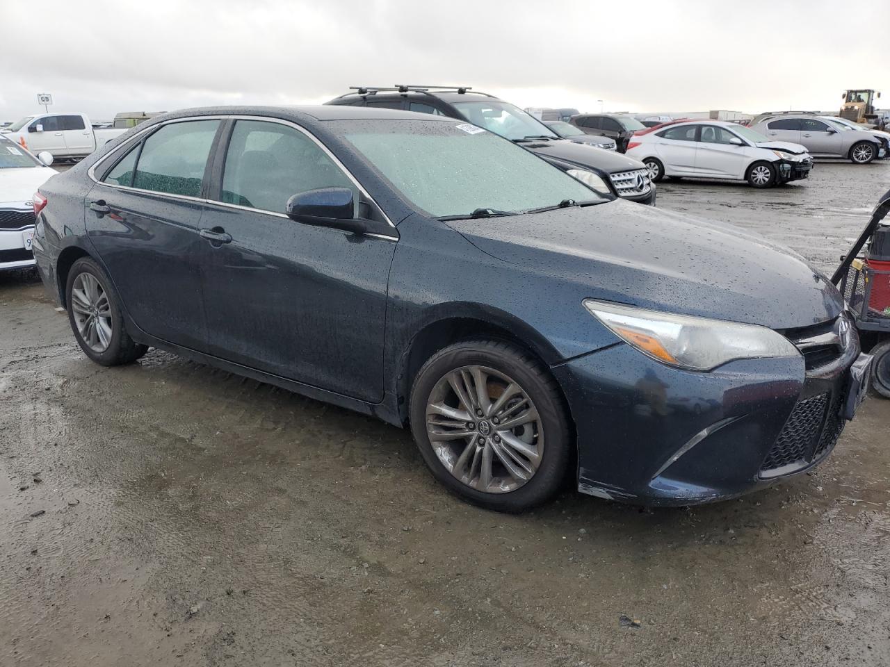 2016 TOYOTA CAMRY LE - Фото 4