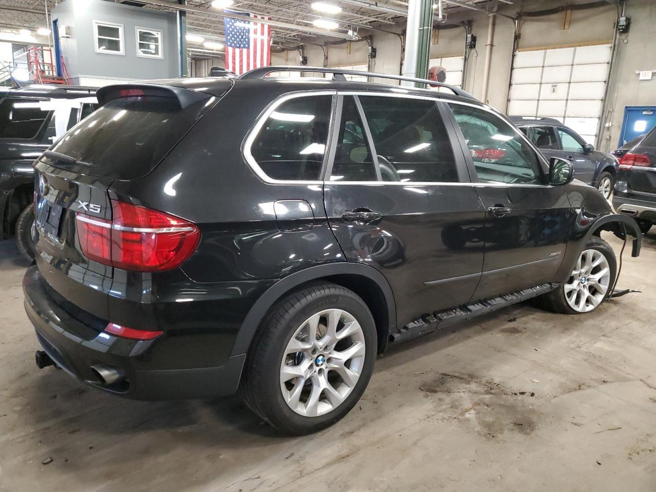 2013 BMW X5 XDRIVE3 - Фото 3