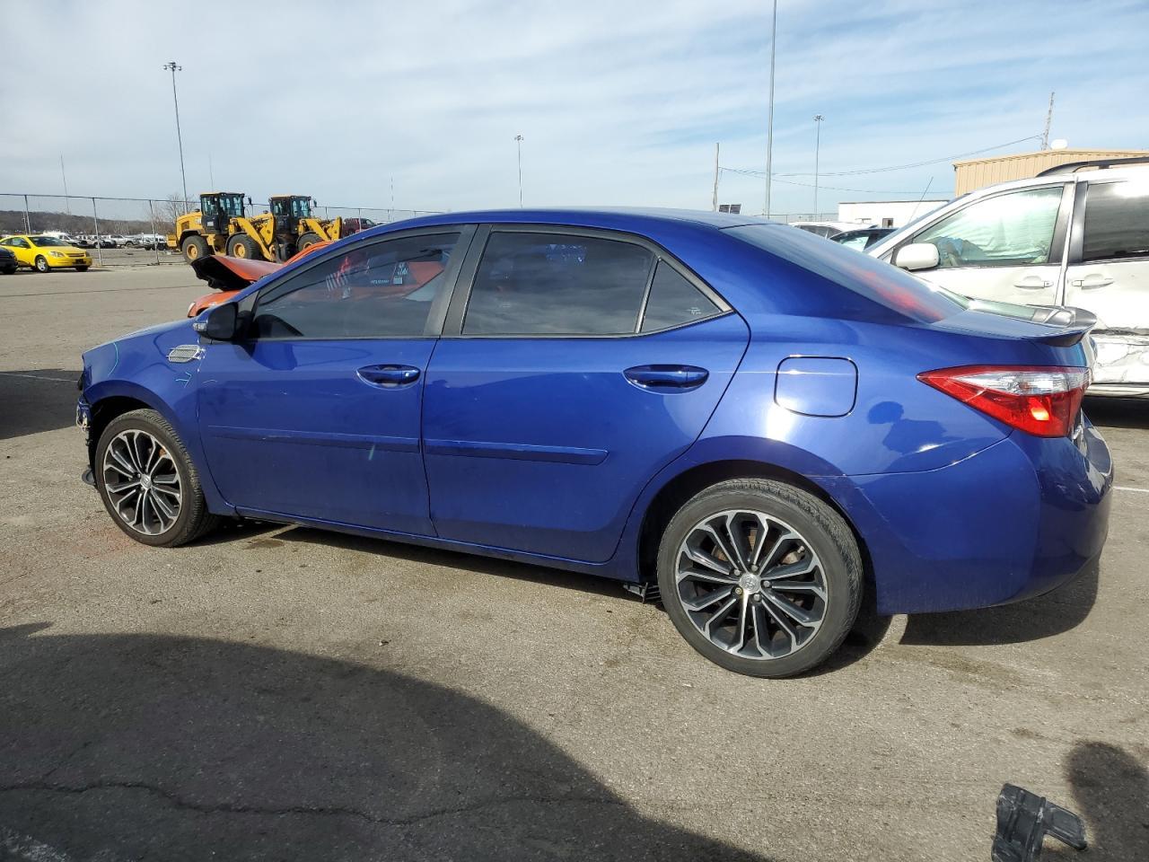 2014 TOYOTA COROLLA L - Image 2