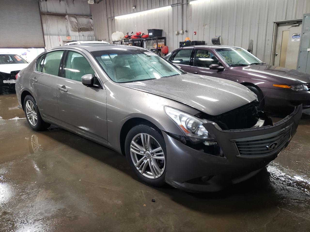 2012 INFINITI G37 - Image 4
