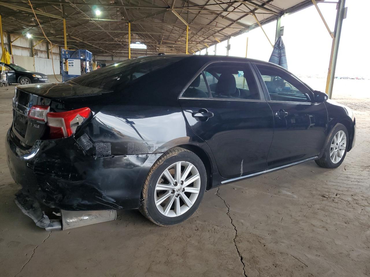 2014 TOYOTA CAMRY L - Фото 3
