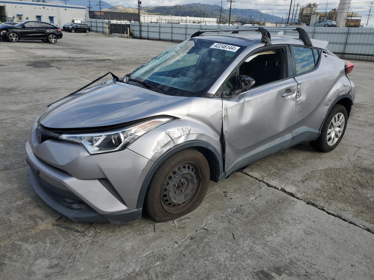 2019 TOYOTA C-HR XLE car image