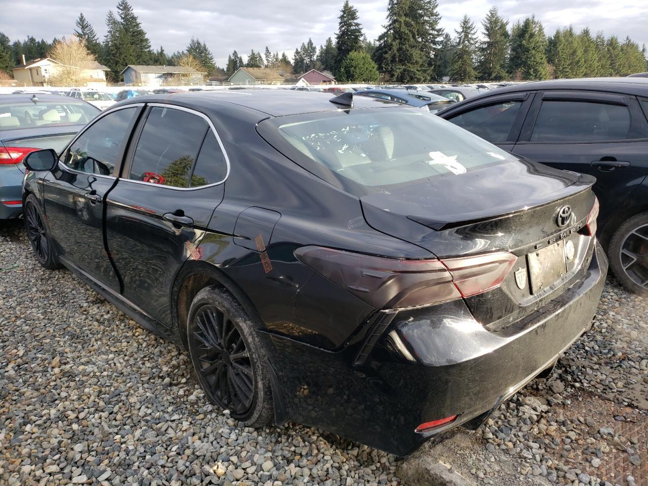 2020 TOYOTA CAMRY SE - Фото 2