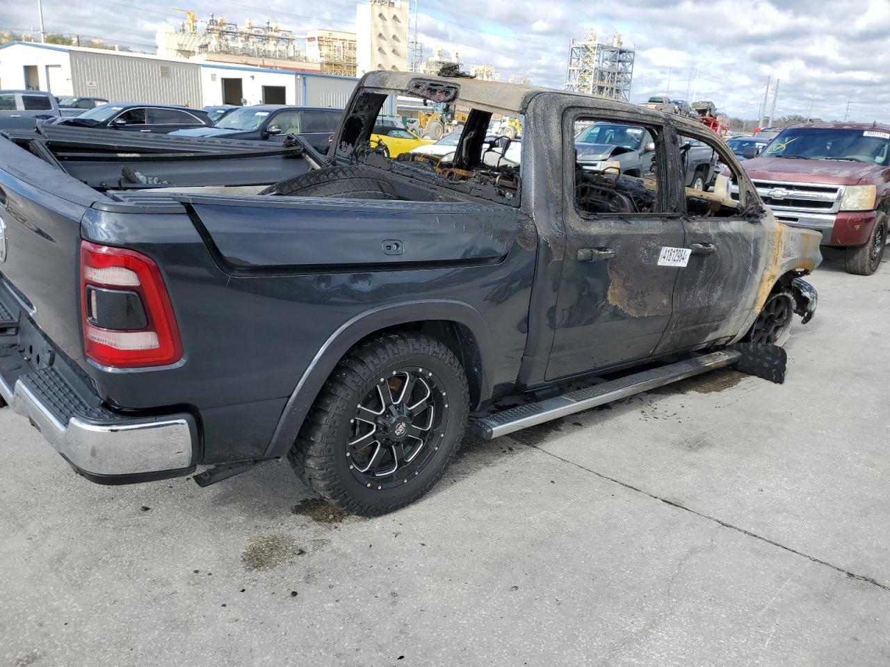 2019 RAM 1500 LARAM - Фото 3