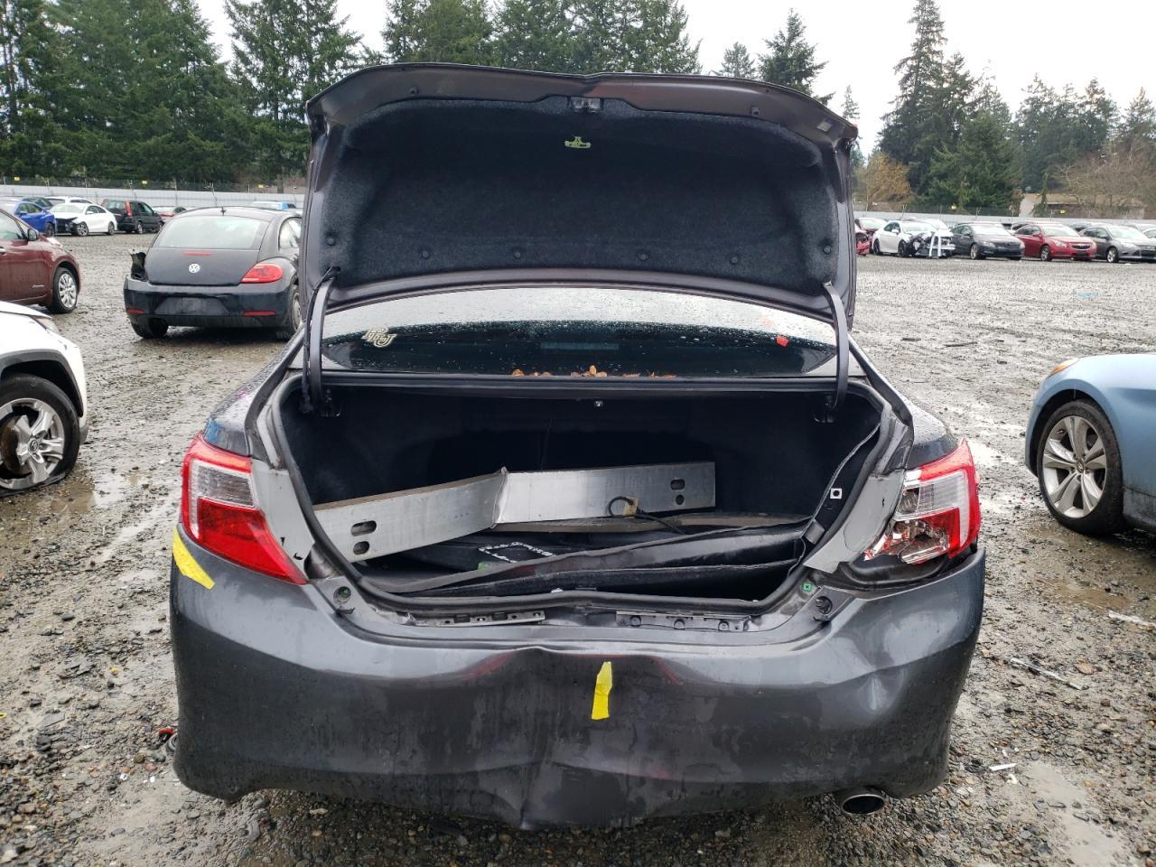 2014 TOYOTA CAMRY L - Image 6