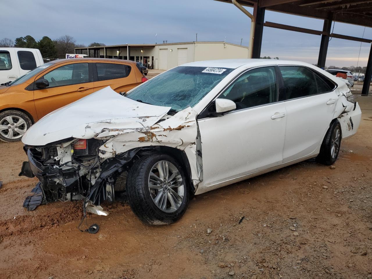 2015 TOYOTA CAMRY LE car image