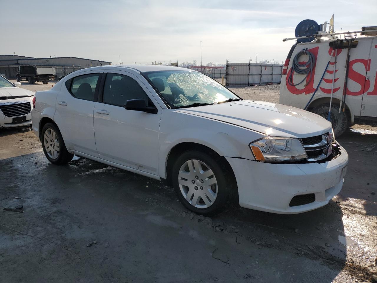 2014 DODGE AVENGER SE - Image 4