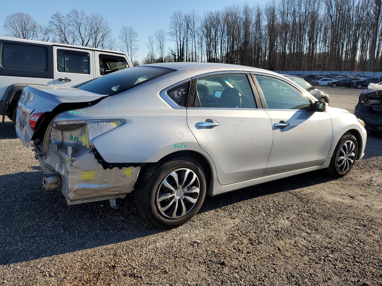 2017 NISSAN ALTIMA 2.5 - Фото 3