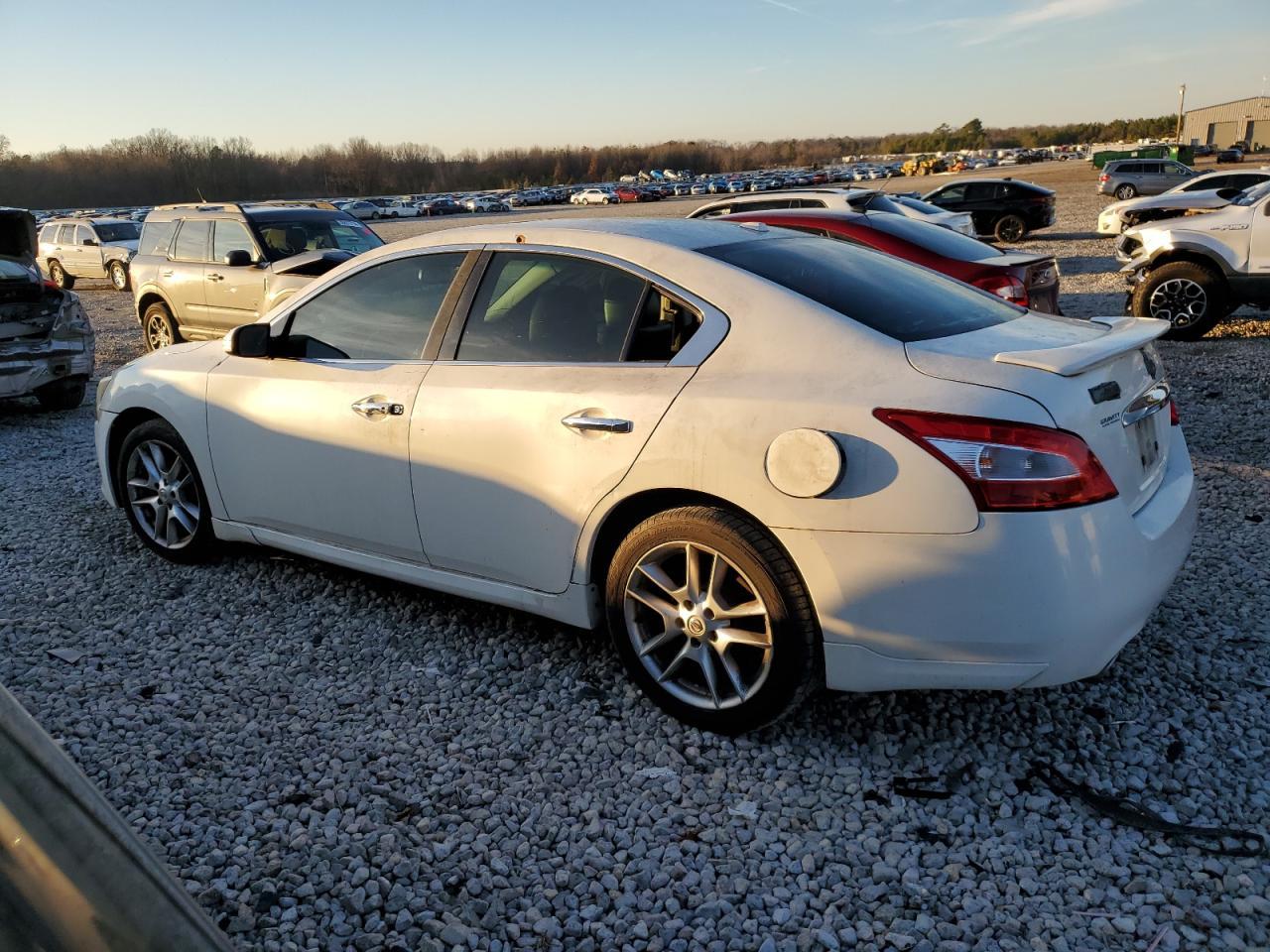 2011 NISSAN MAXIMA S - Фото 2