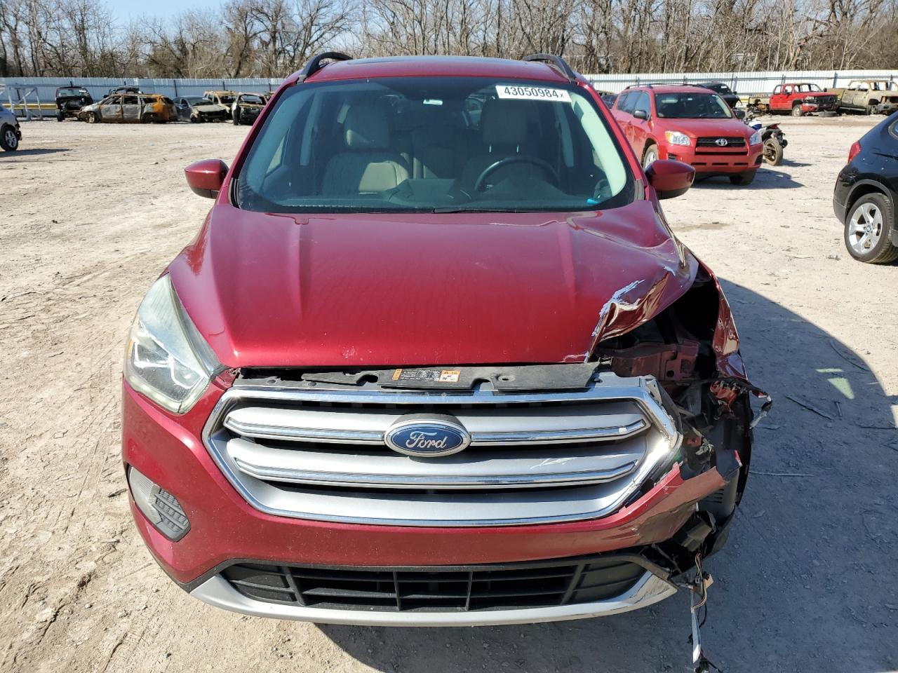 2017 FORD ESCAPE SE - Image 5