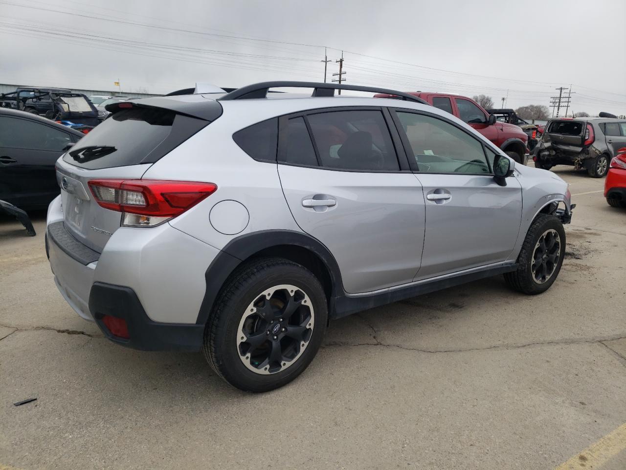 2021 SUBARU CROSSTREK - Фото 3