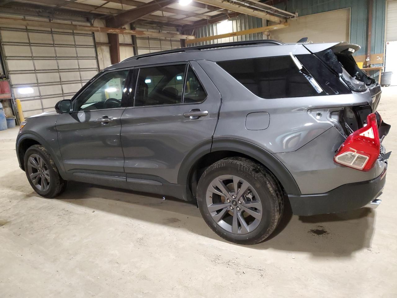 2022 FORD EXPLORER X - Image 2