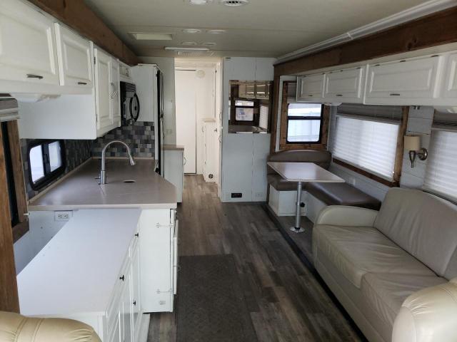 2006 Freightliner Chassis X Line Motor Home - Фото 6