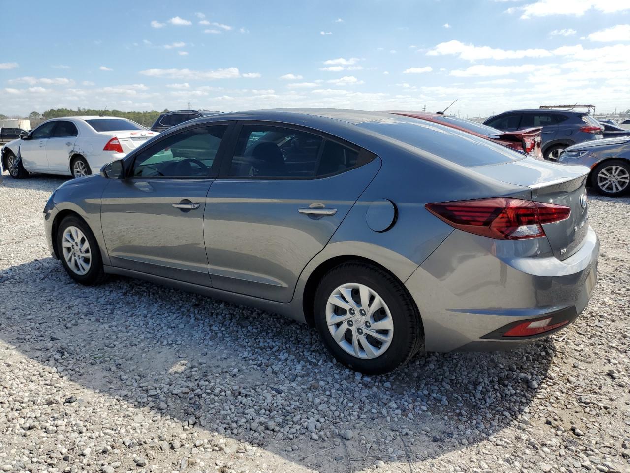 2019 HYUNDAI ELANTRA SE - Фото 2