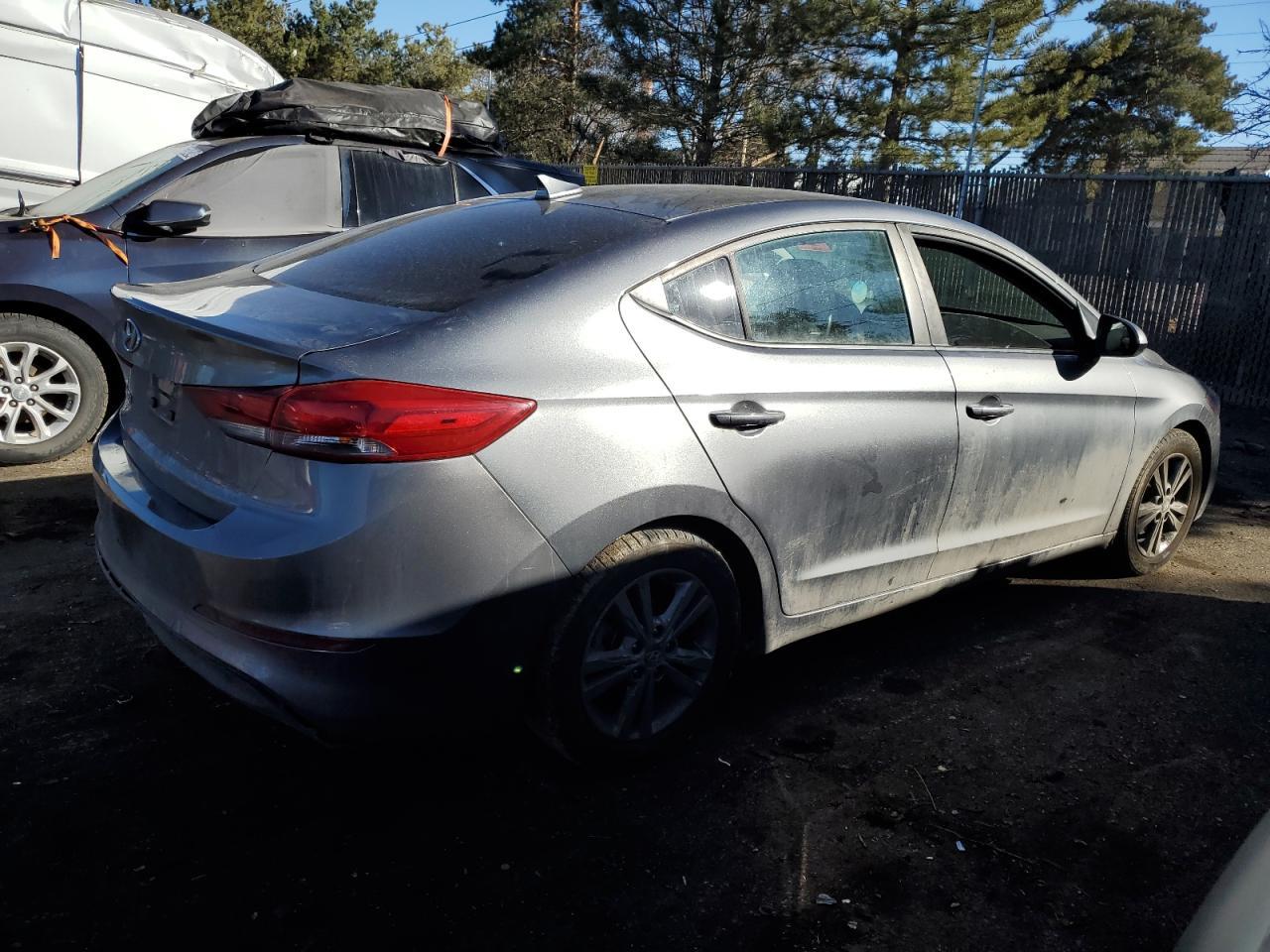 2018 HYUNDAI ELANTRA SE - Фото 3