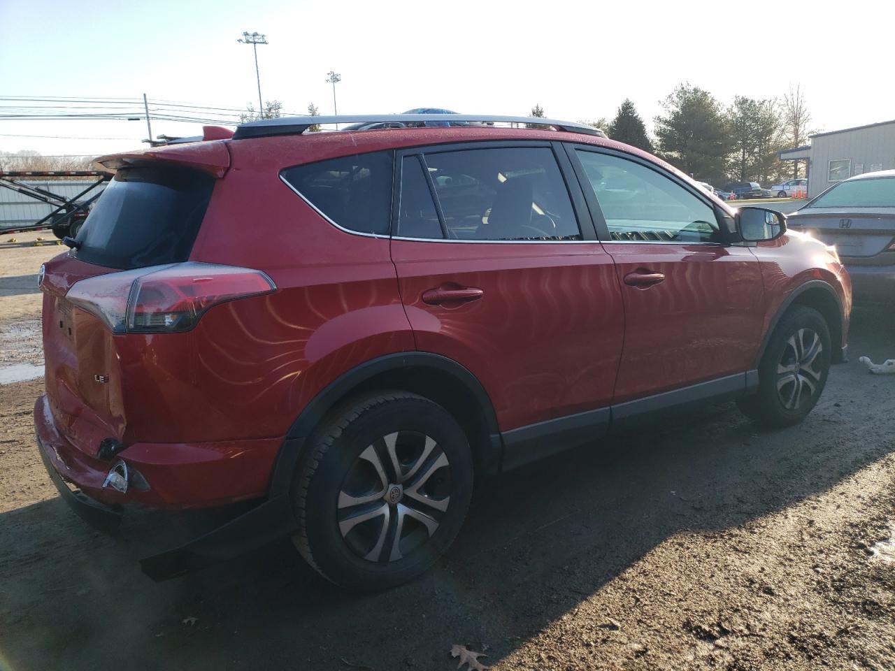 2017 TOYOTA RAV4 LE - Image 3
